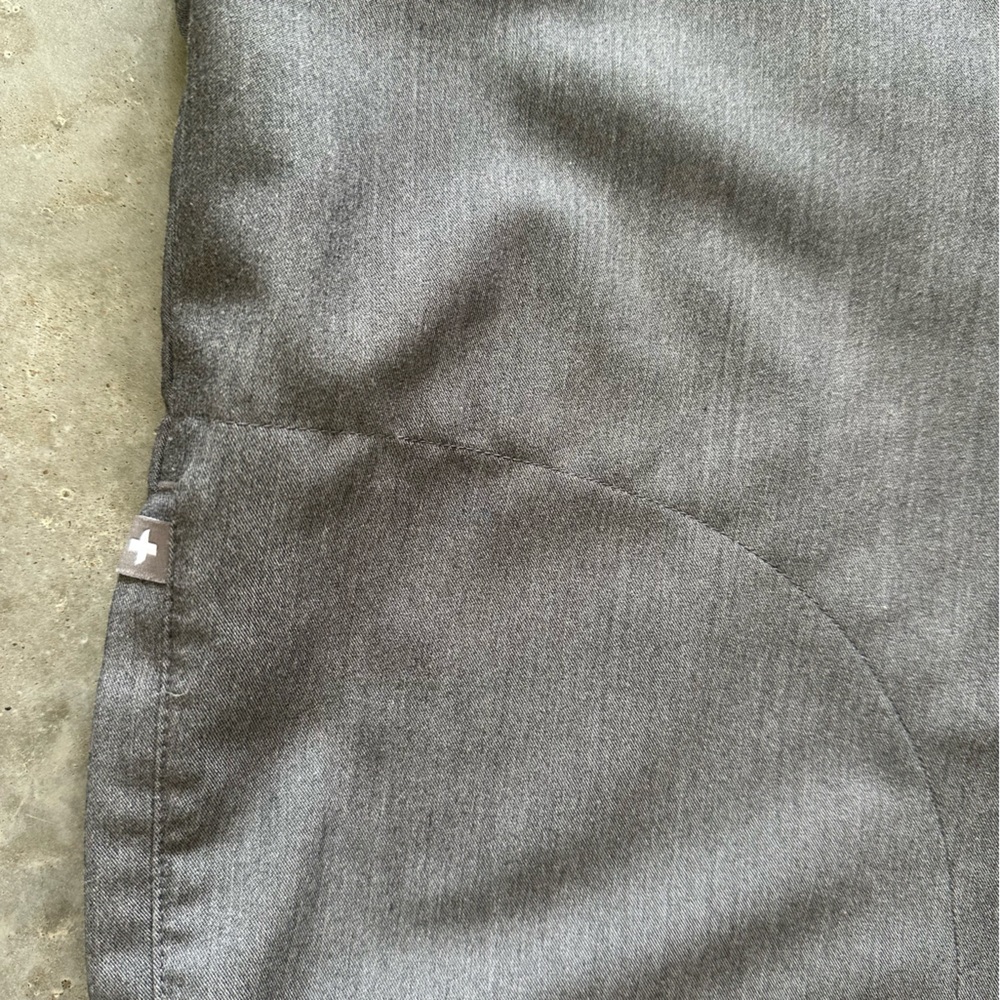 Figs Rafaela Oversized Scrub Top - Picture 2 of 6